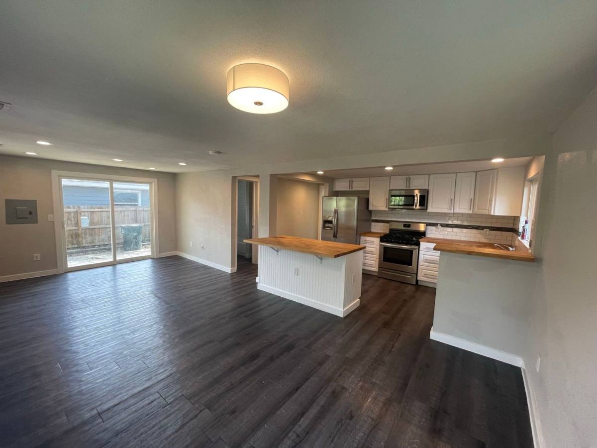 House for rent at 1906 S Pine St, Georgetown, TX 78626