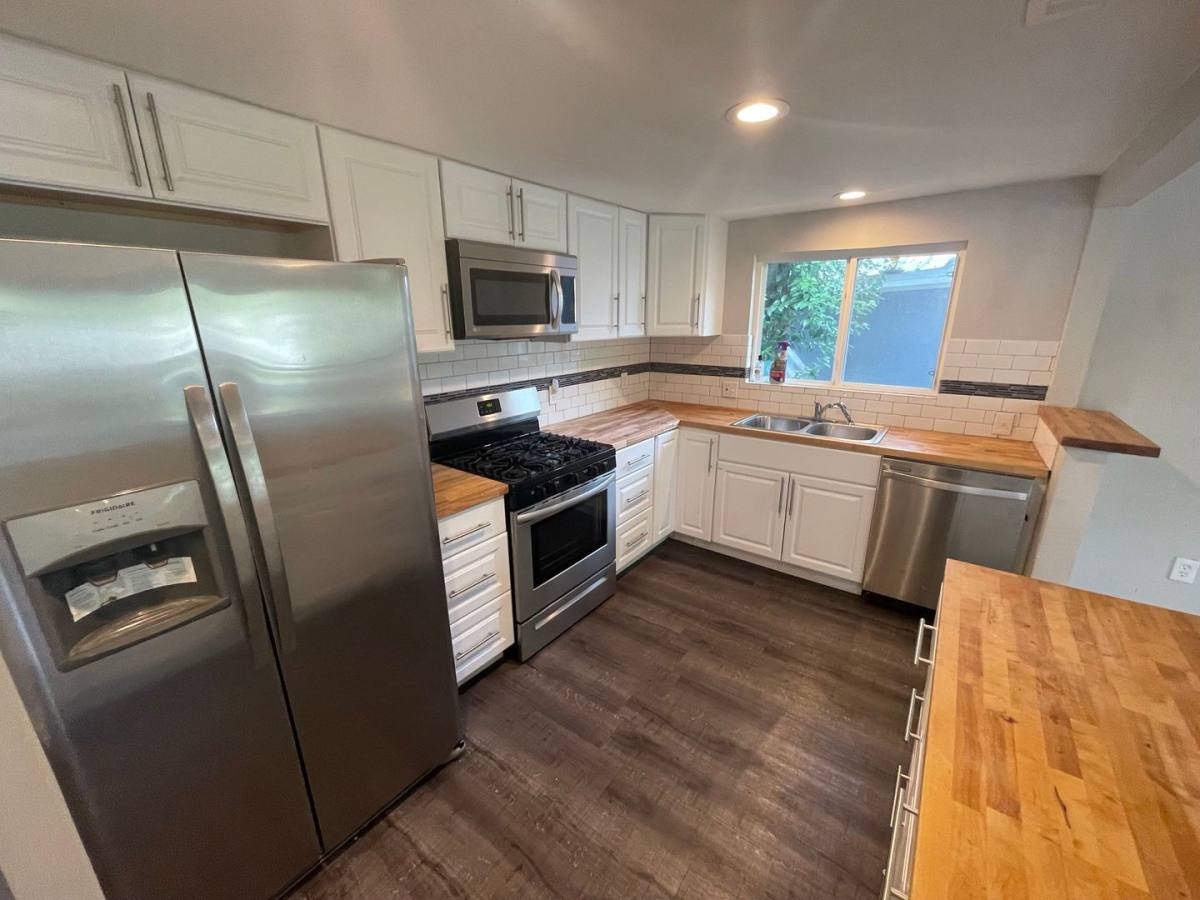 House for rent at 1906 S Pine St, Georgetown, TX 78626