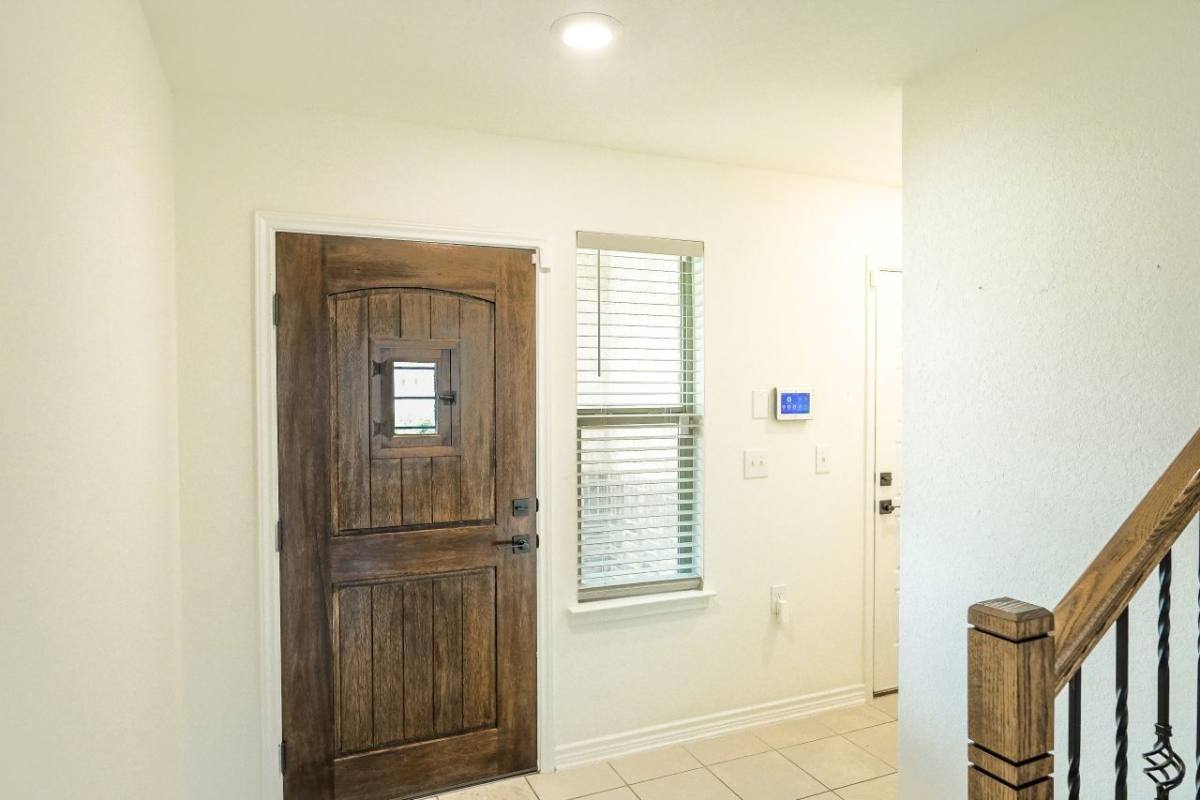 House for rent at 5527 Castle Brook Dr, San Antonio, TX 78218