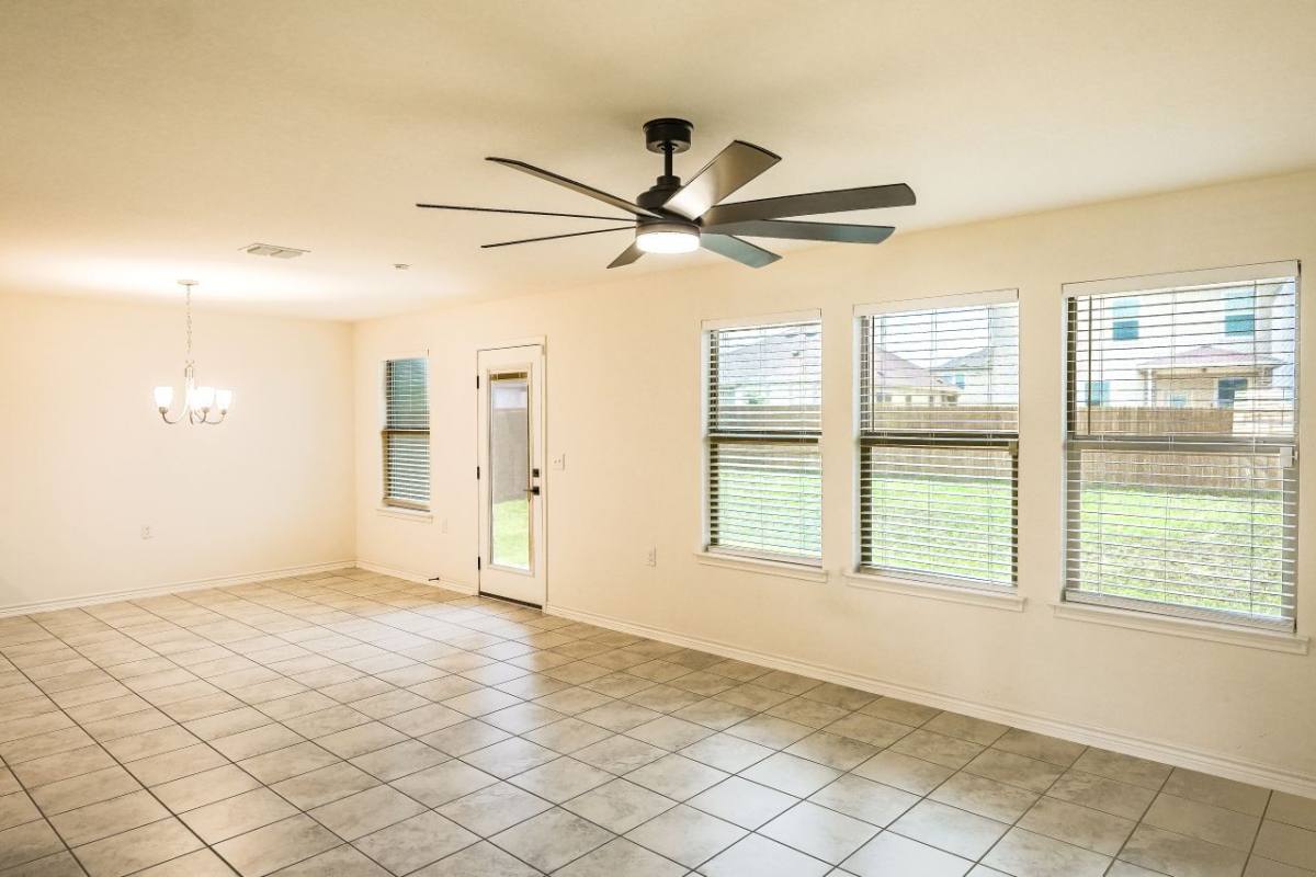House for rent at 5527 Castle Brook Dr, San Antonio, TX 78218