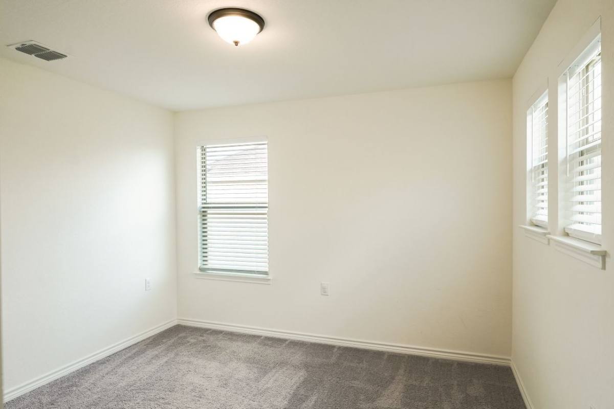 House for rent at 5527 Castle Brook Dr, San Antonio, TX 78218