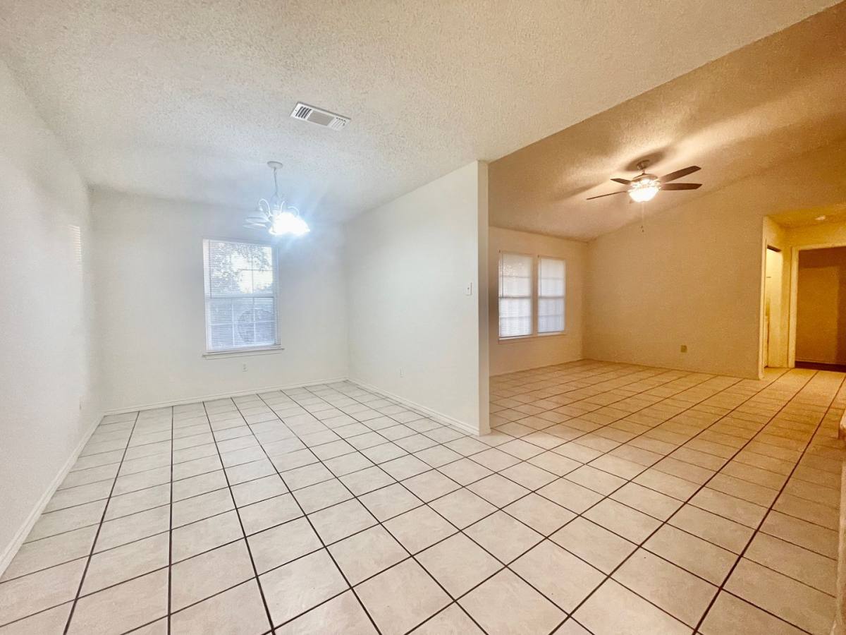 Townhouse for rent at 1629 Gordon Rd, San Marcos, TX 78666