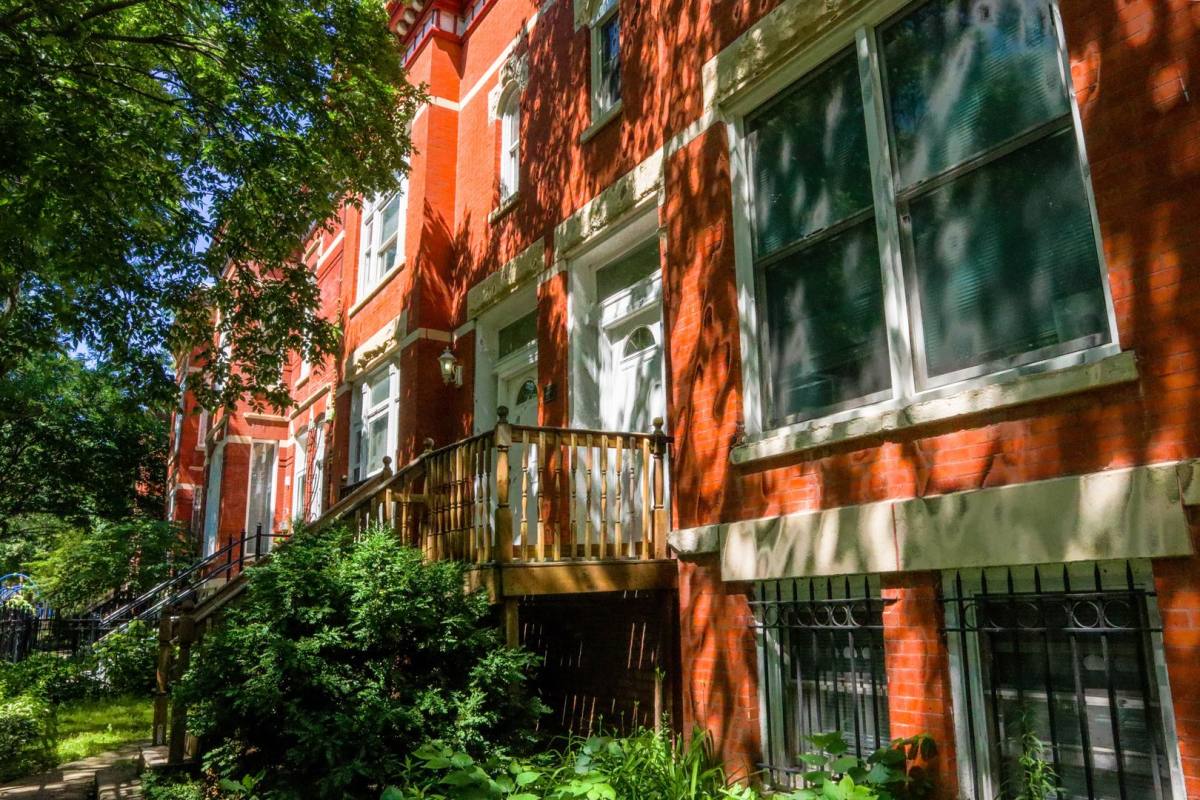 Apartment for rent at 715 S Claremont, Chicago, IL 60612