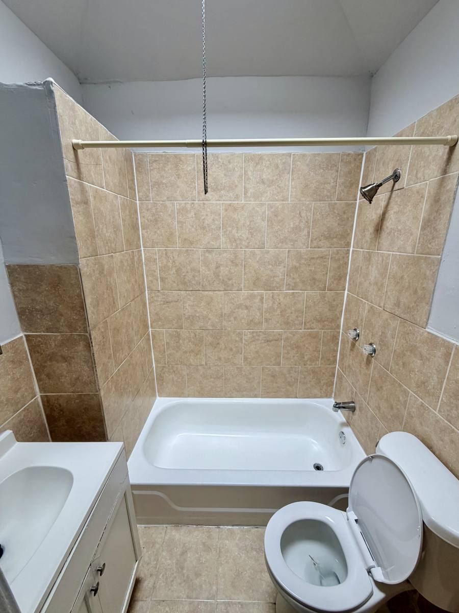 Townhouse for rent at 6525 Saybrook Ave, Philadelphia, PA 19142