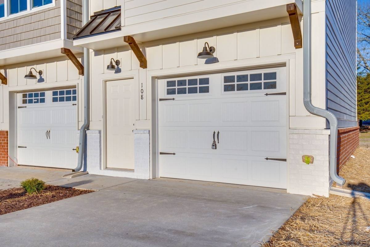 Townhouse for rent at 404 Harper Landing, Chapel Hill, TN 37034