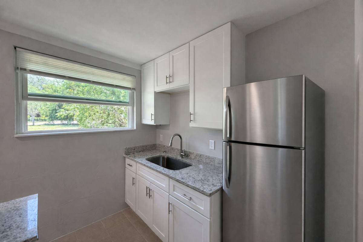 Townhouse for rent at 284 Watts St, Jacksonville, FL 32204