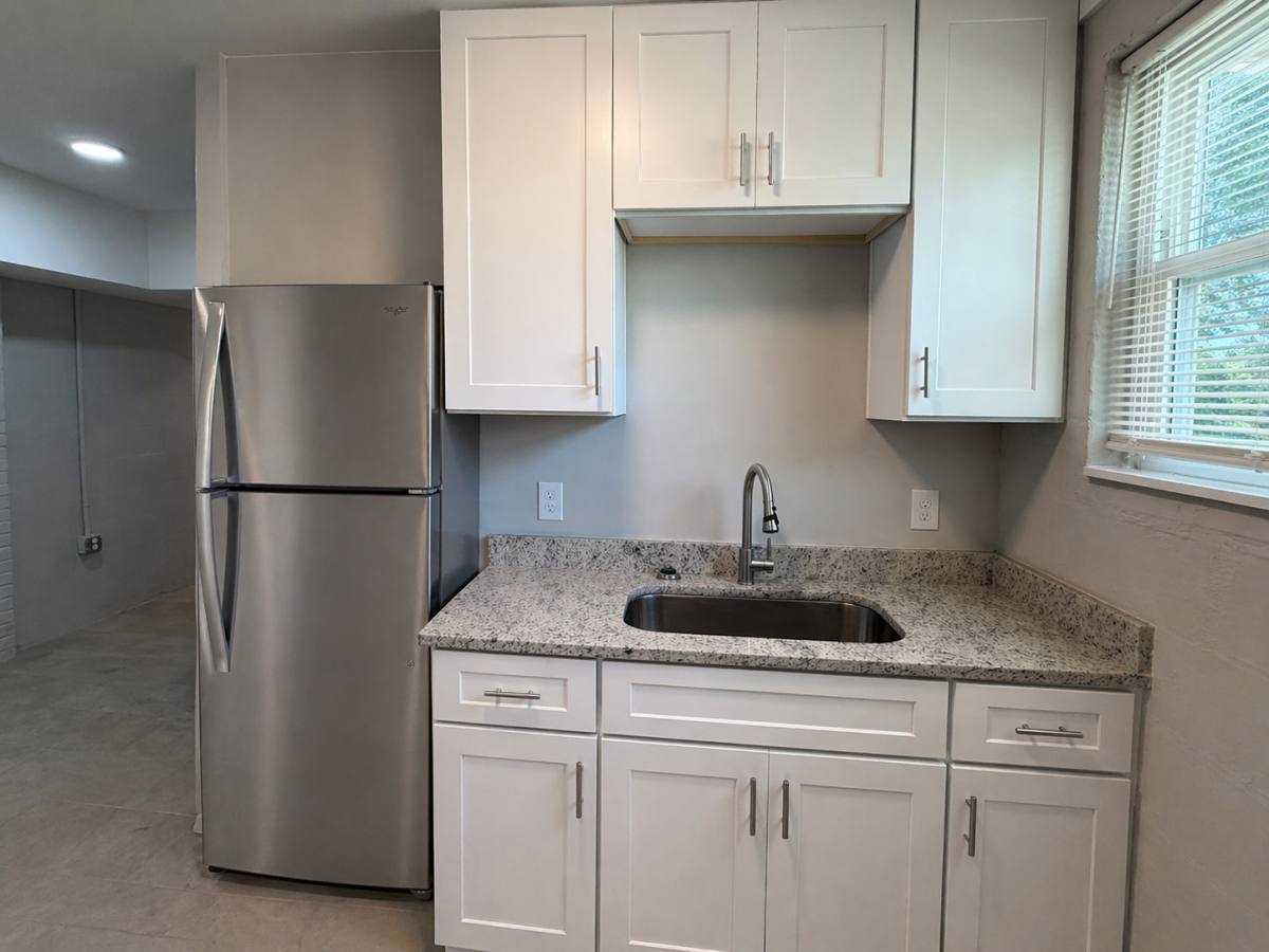 Townhouse for rent at 286 Watts St, Jacksonville, FL 32204