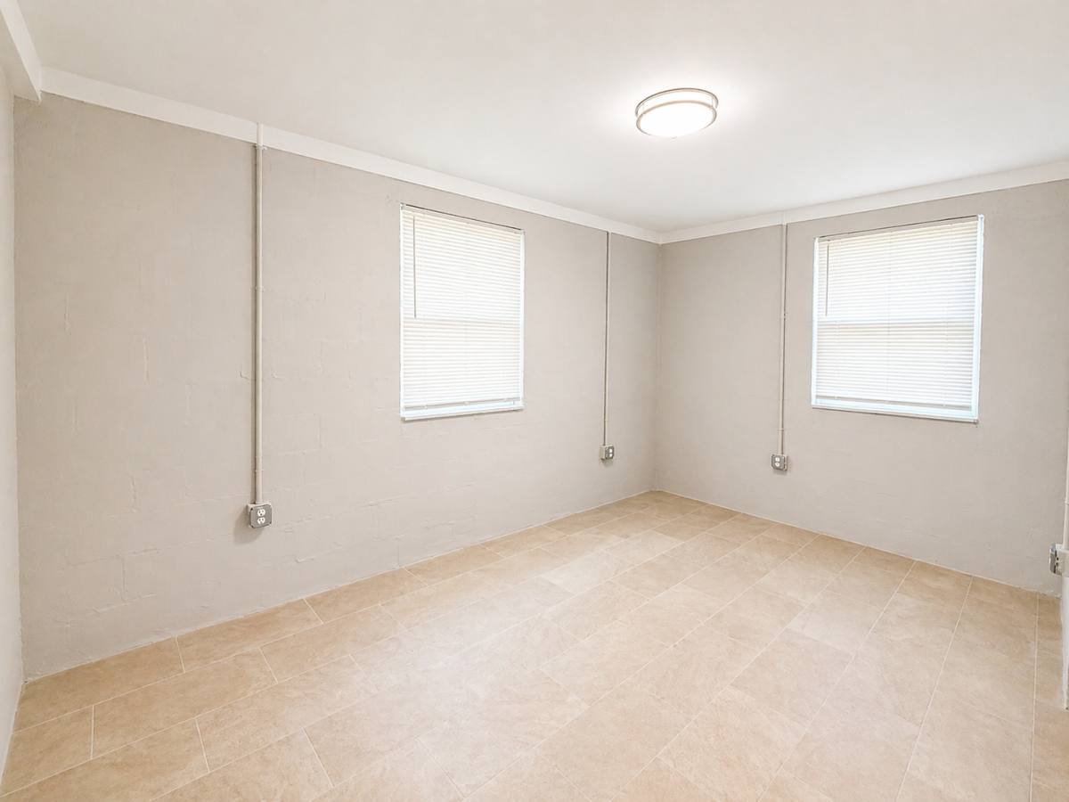 Townhouse for rent at 286 Watts St, Jacksonville, FL 32204