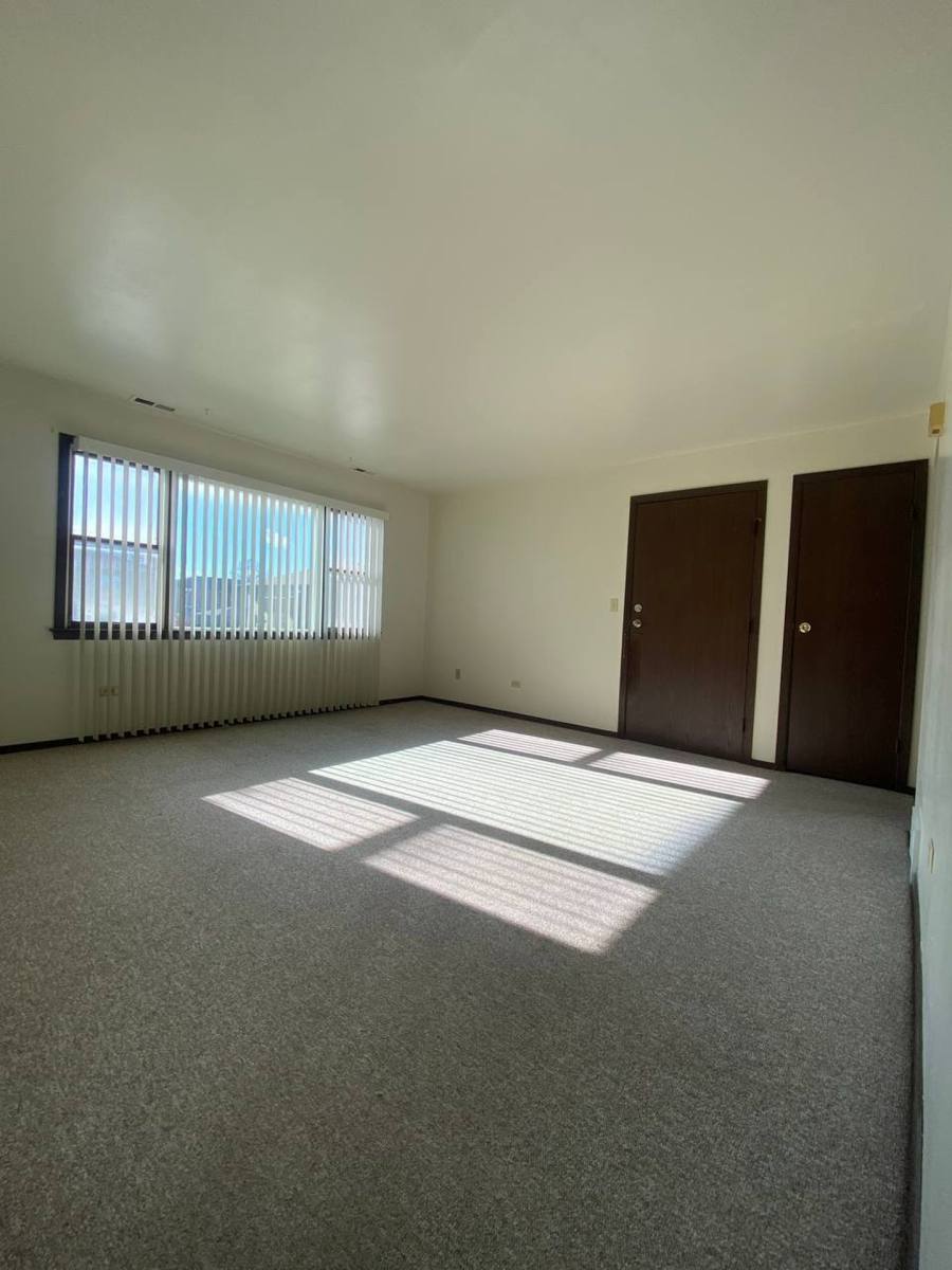 Apartment for rent at 1016 Manchester Ct, S, South Elgin, IL 60177