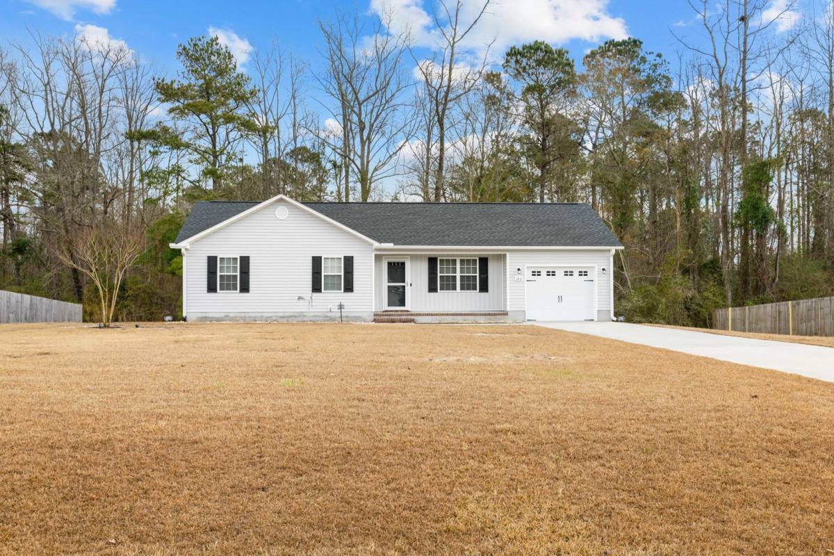 House for rent at 322 Reid Court N, Jacksonville, NC 28540