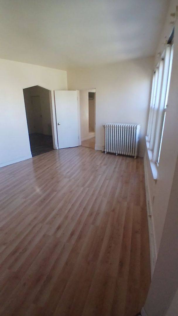 Apartment for rent at 2262 S Chase Ave, Milwaukee, WI 53207