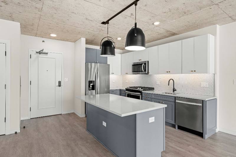Apartment for rent at 185 W Huron St, Chicago, IL 60654
