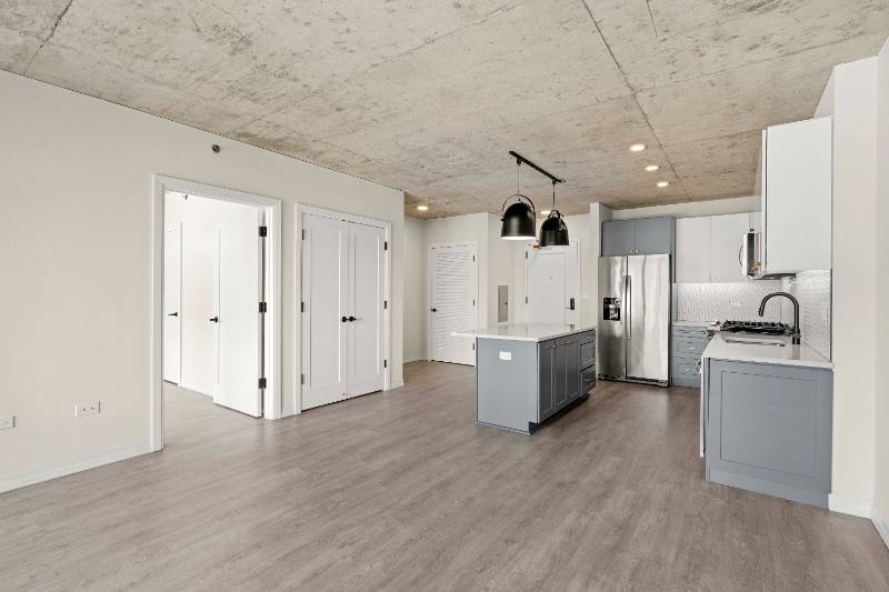 Apartment for rent at 185 W Huron St, Chicago, IL 60654