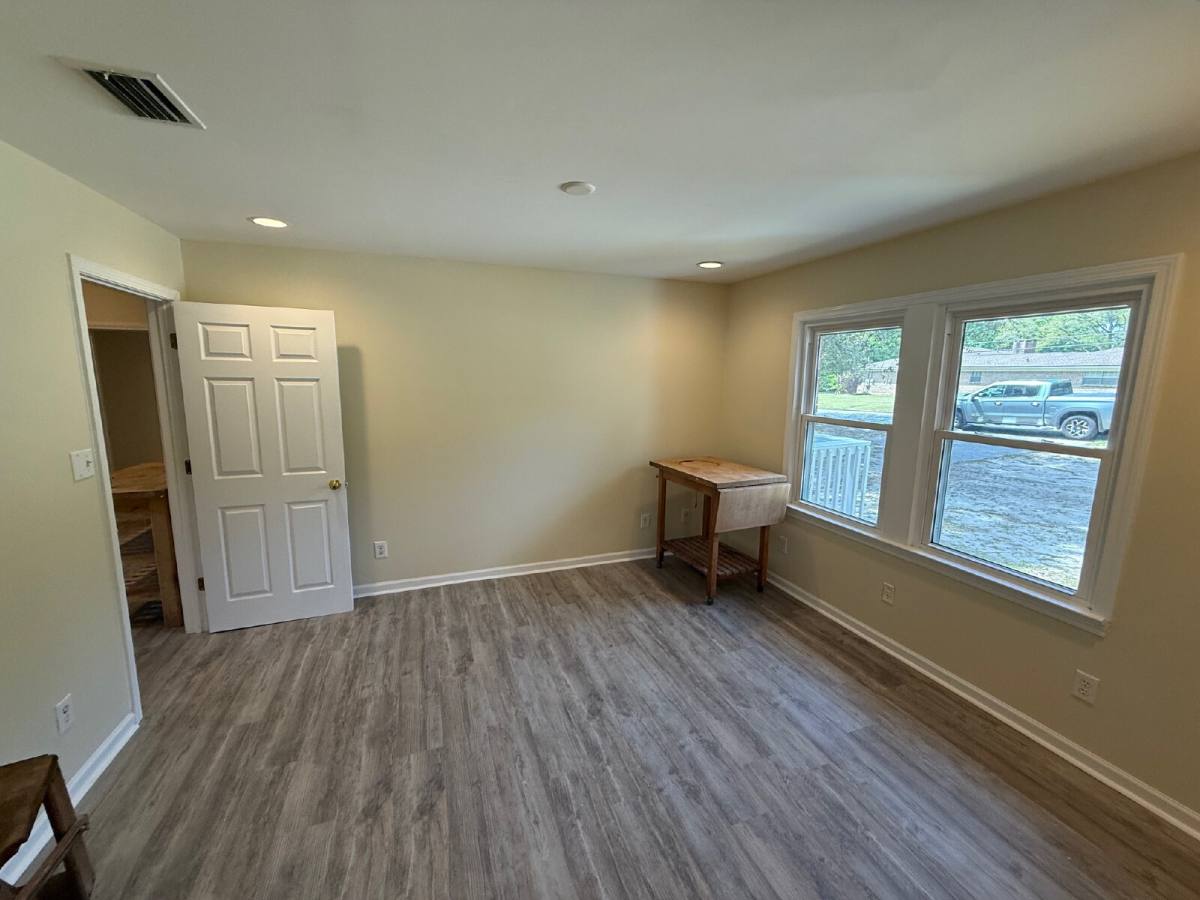 House for rent at 5011 Highcrest Dr, Mobile, AL 36693