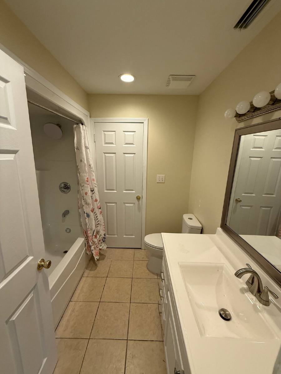 House for rent at 5011 Highcrest Dr, Mobile, AL 36693