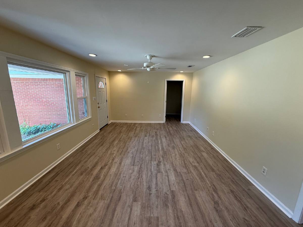 House for rent at 5011 Highcrest Dr, Mobile, AL 36693