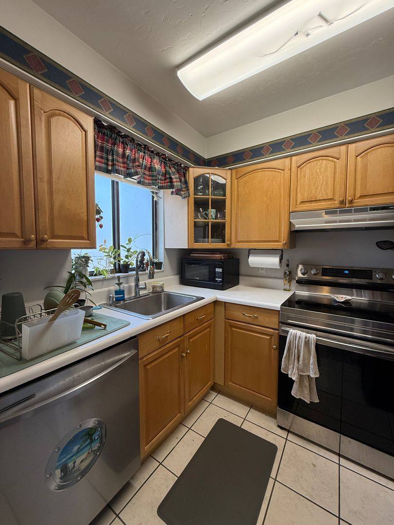 Townhouse for rent at 3600 SW 19th Ave, Gainesville, FL 32607