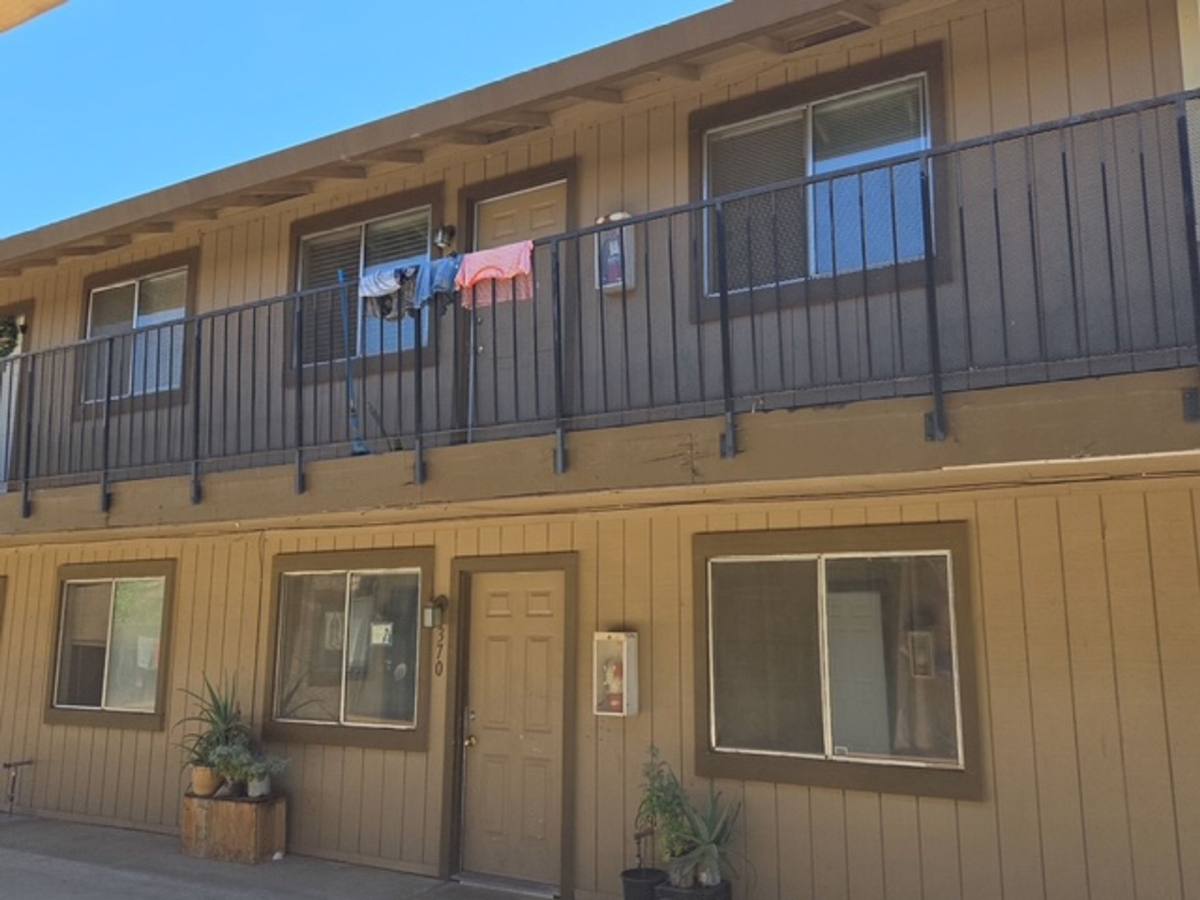 Apartment for rent at 368 N St, Merced, CA 95341