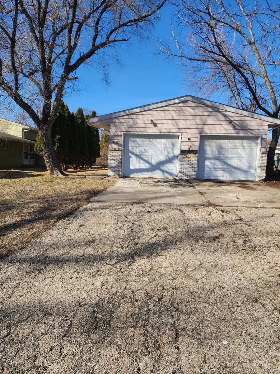 Apartment for rent at 3629 N Leroy Ave, Peoria, IL 61604