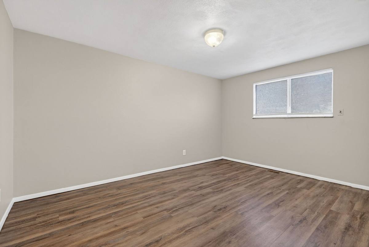 Apartment for rent at 3629 N Leroy Ave, Peoria, IL 61604