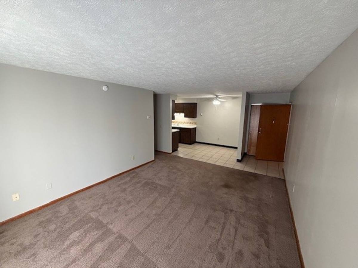 Apartment for rent at 2701 38th St NW, Canton, OH 44709