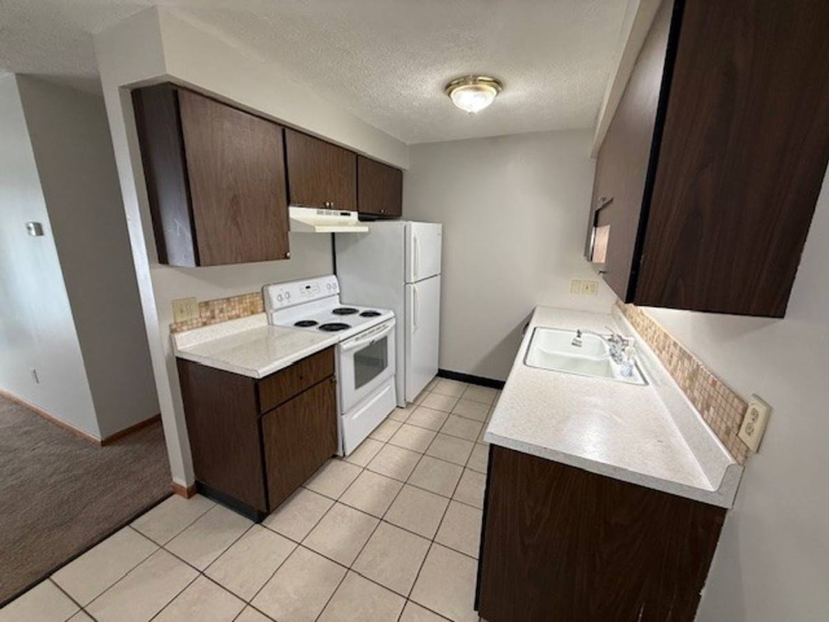 Apartment for rent at 2701 38th St NW, Canton, OH 44709