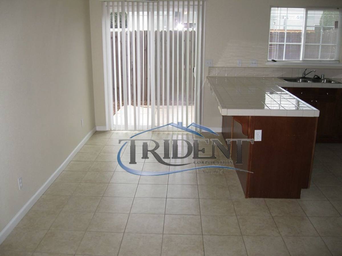 Townhouse for rent at 421 Hetherington Circle, Yuba City, CA 95993
