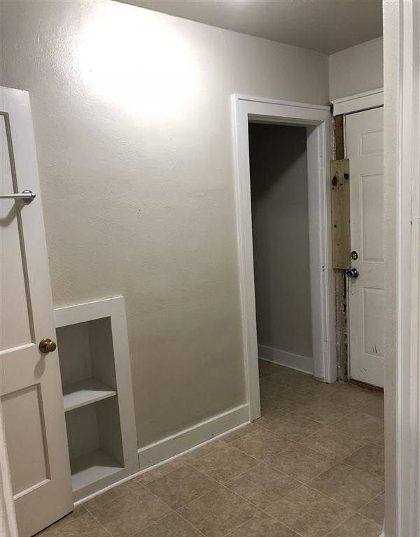 Apartment for rent at 1121 N 12th St, Bismarck, ND 58501