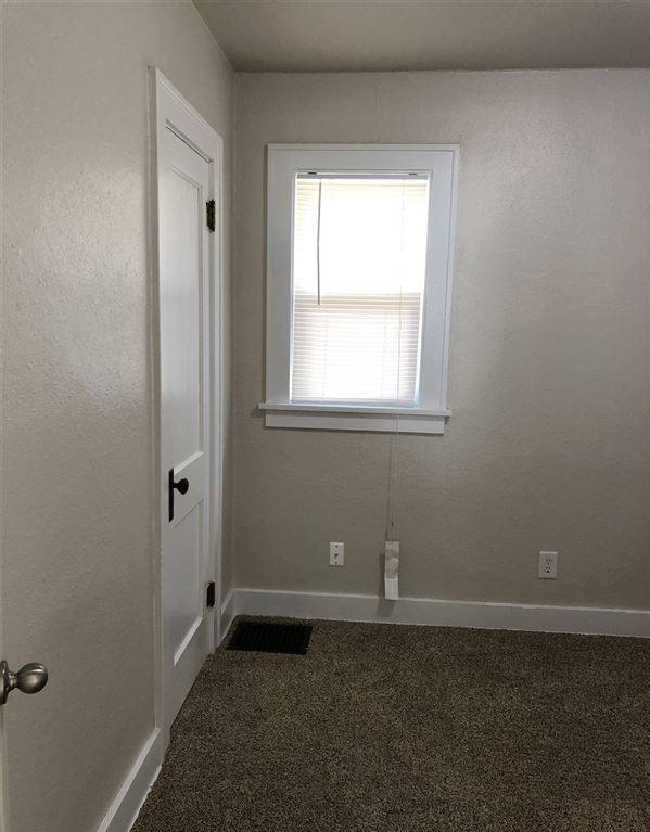 Apartment for rent at 1121 N 12th St, Bismarck, ND 58501