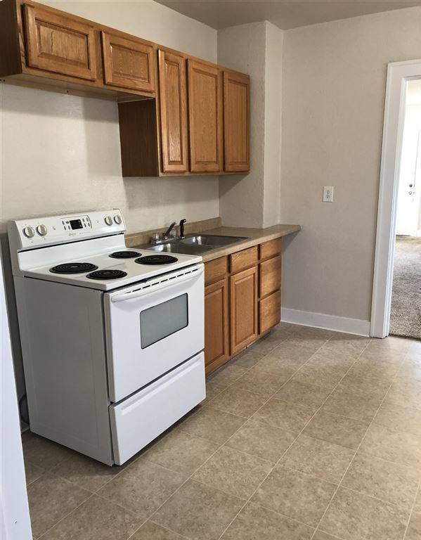 Apartment for rent at 1121 N 12th St, Bismarck, ND 58501