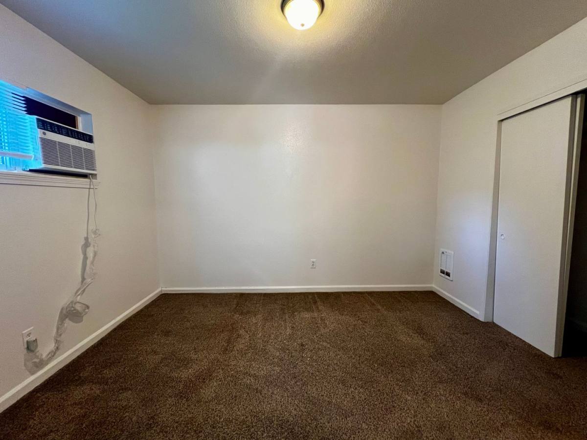 Apartment for rent at 211 S 10th Ave, Yakima, WA 98902