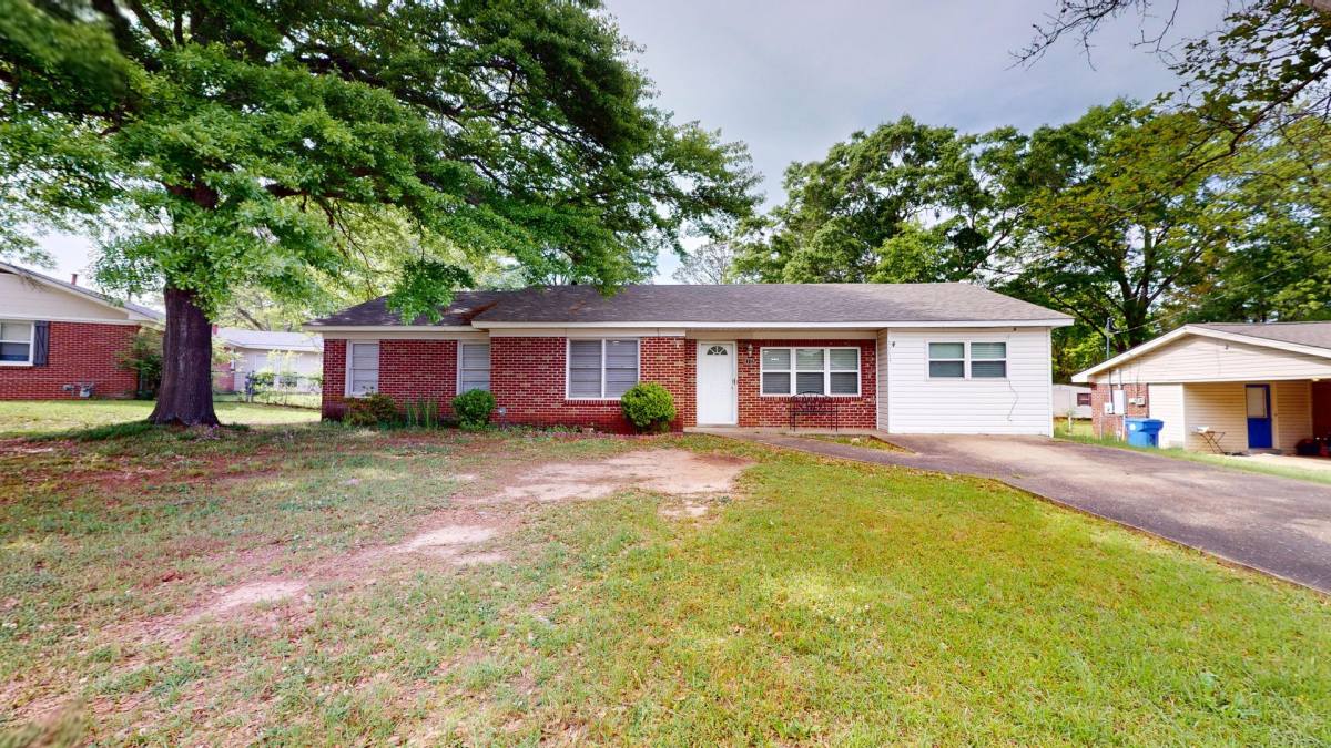 House for rent at 1117 Newton St, Prattville, AL 36066