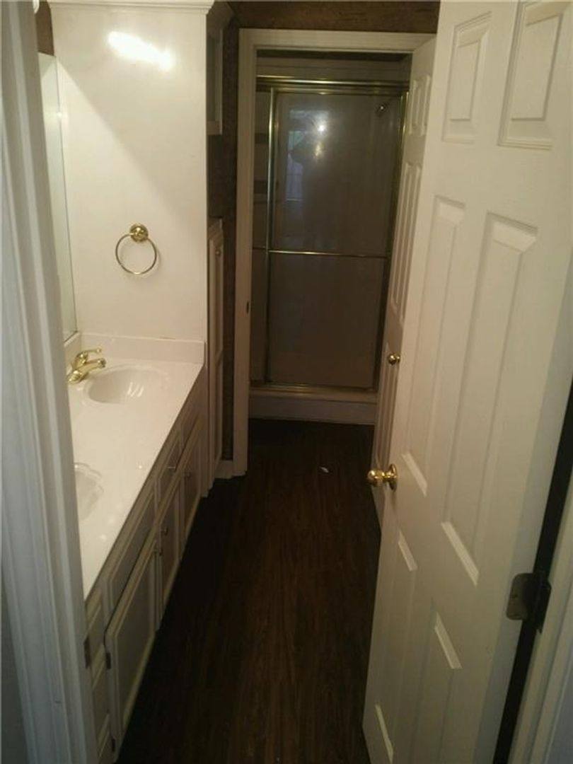 Apartment for rent at 1754-1756 Pointer, Fayetteville, AR 72701