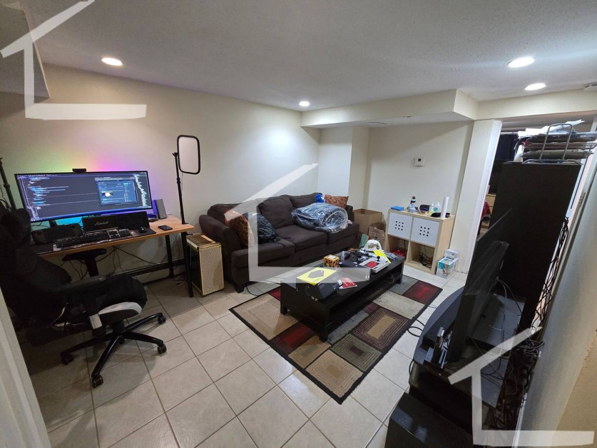 House for rent at 1001 Ashvillle, Chestnut Hill, MA 02467
