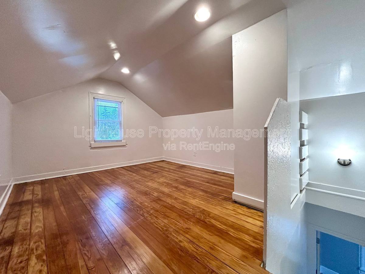 House for rent at 2174 Continental St, Muskegon, MI 49444