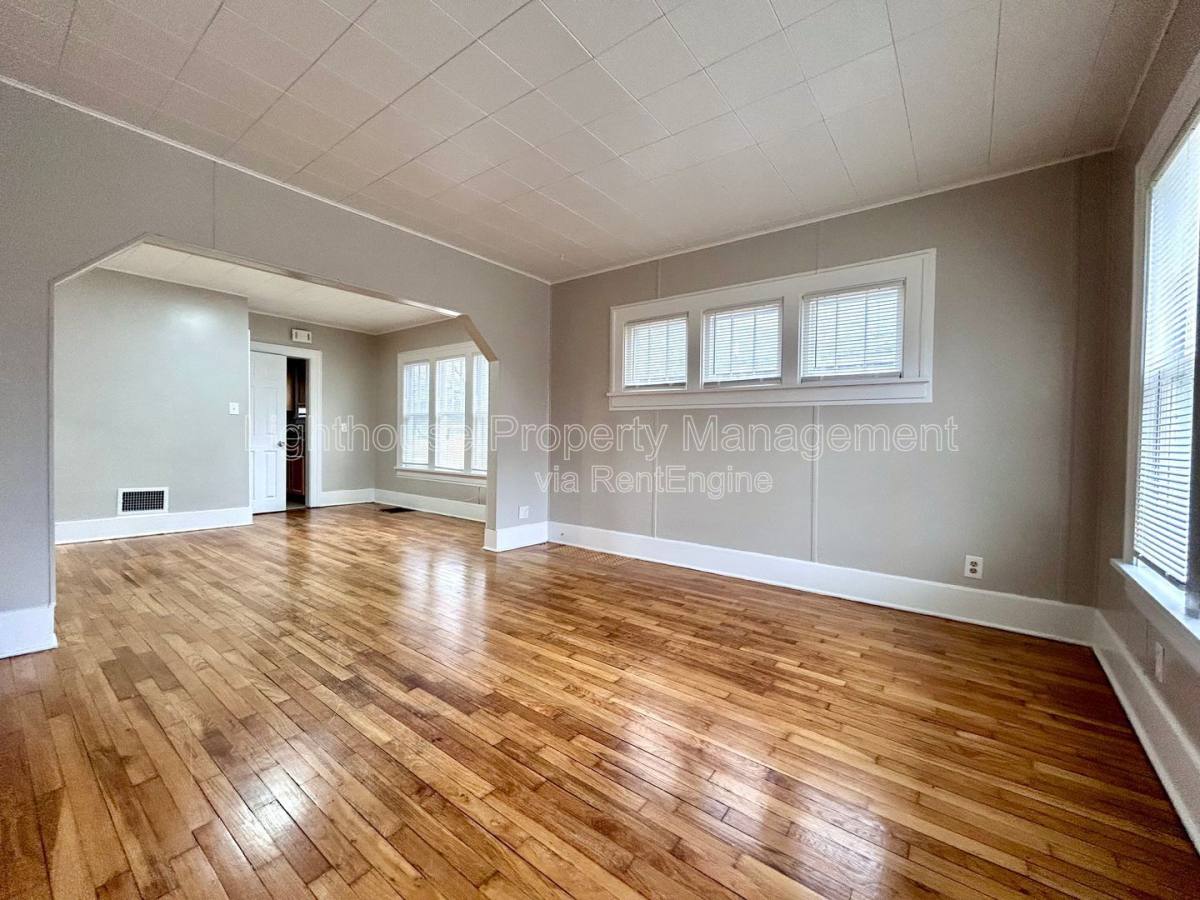 House for rent at 2174 Continental St, Muskegon, MI 49444