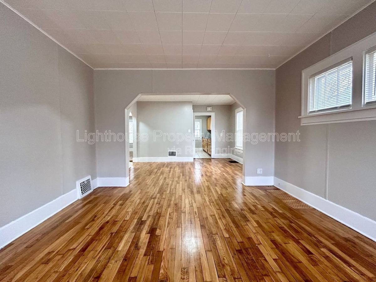 House for rent at 2174 Continental St, Muskegon, MI 49444