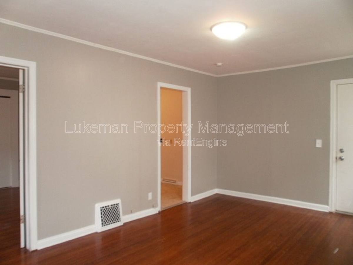 Apartment for rent at 3013 Portage St #1, Kalamazoo, MI 49001
