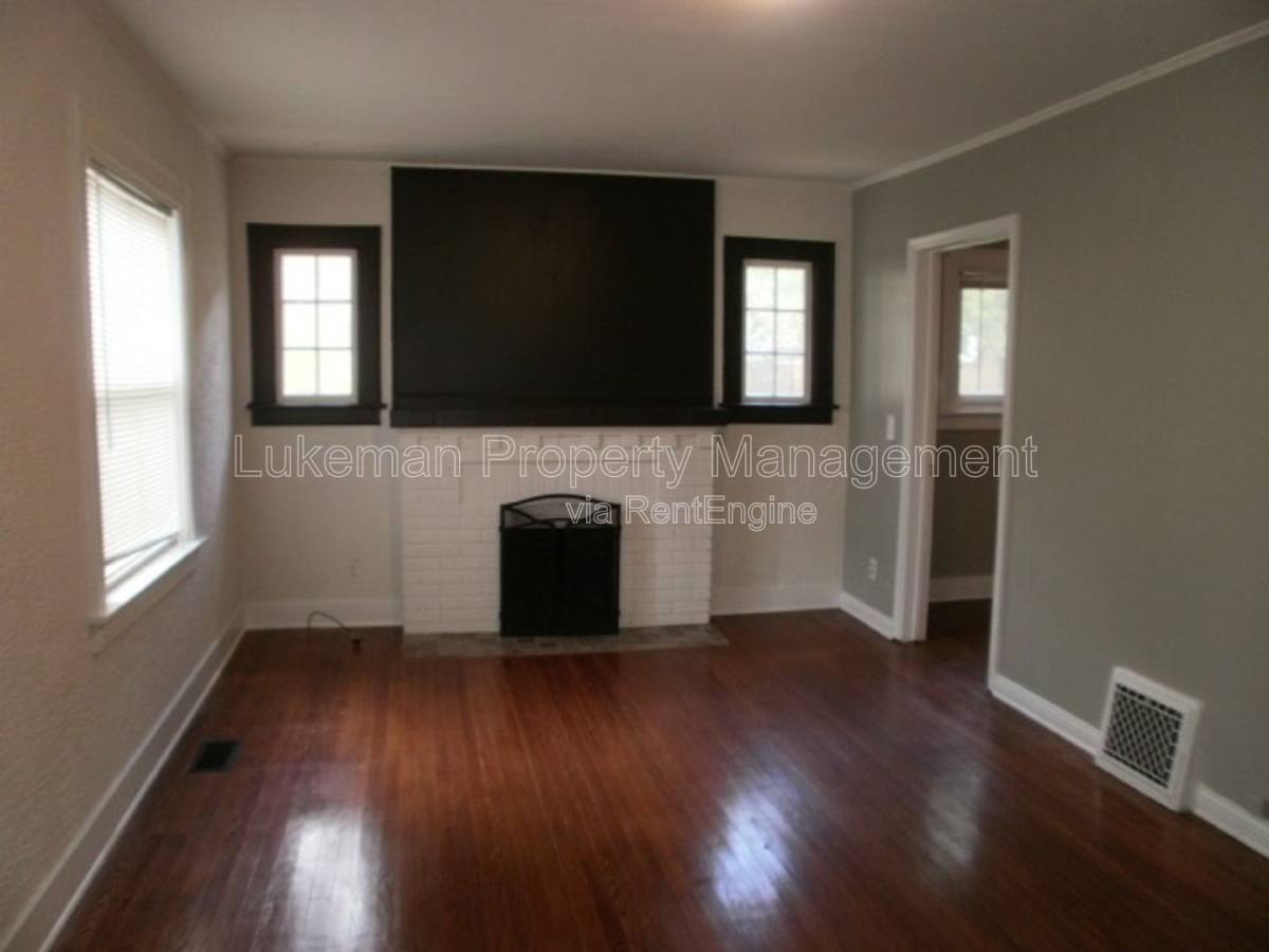 Apartment for rent at 3013 Portage St #1, Kalamazoo, MI 49001