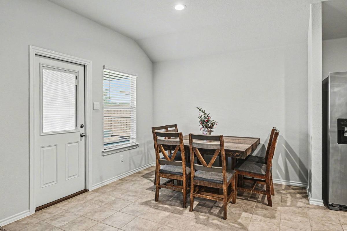 House for rent at 513 Bronze Circle W, Springtown, TX 76082
