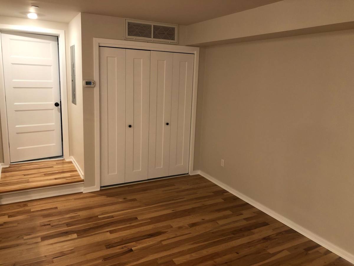 Apartment for rent at 8 Main St, Redding, CT 06896