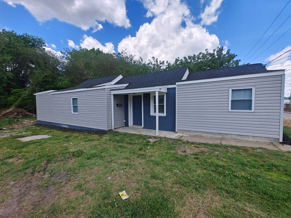 House for rent at 120 S Little Church St, Petersburg, VA 23803