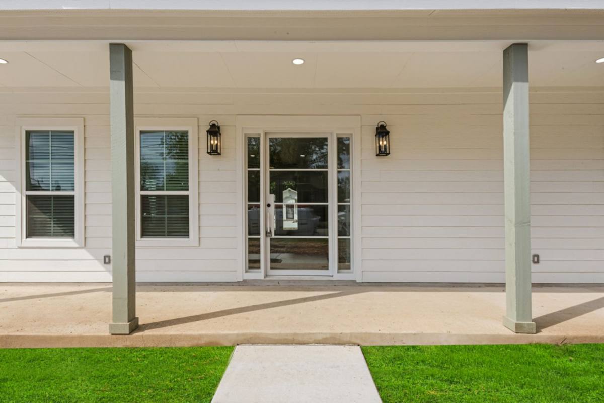 House for rent at 158 S Academy Ave, New Braunfels, TX 78130