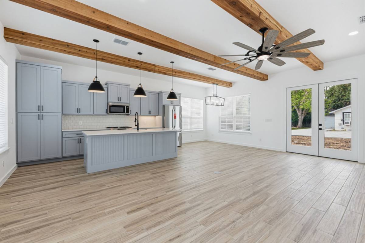 House for rent at 158 S Academy Ave, New Braunfels, TX 78130