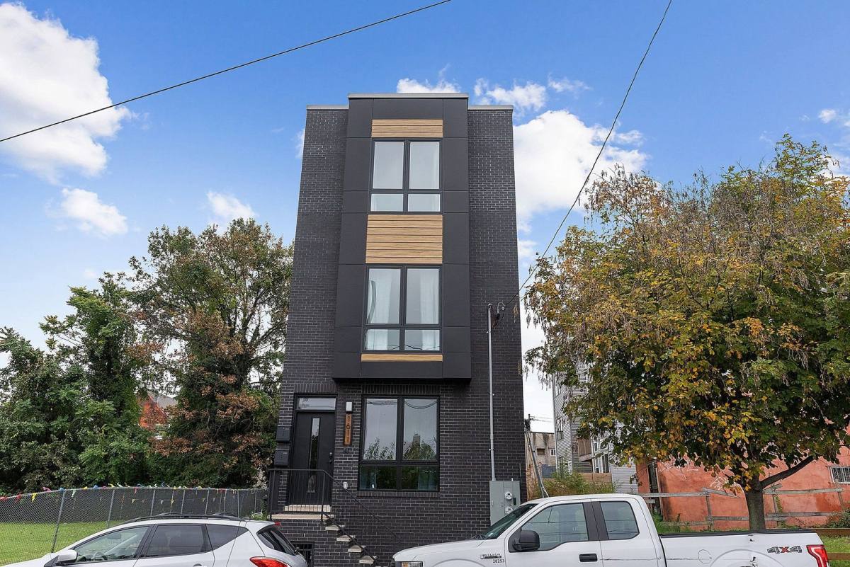 Apartment for rent at 1611 N 27th St #1, Philadelphia, PA 19121