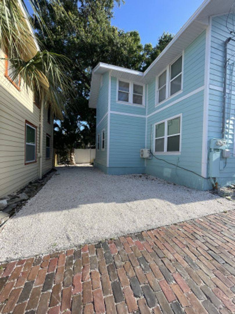 Apartment for rent at 623 Mound Park Way S, Saint Petersburg, FL 33701