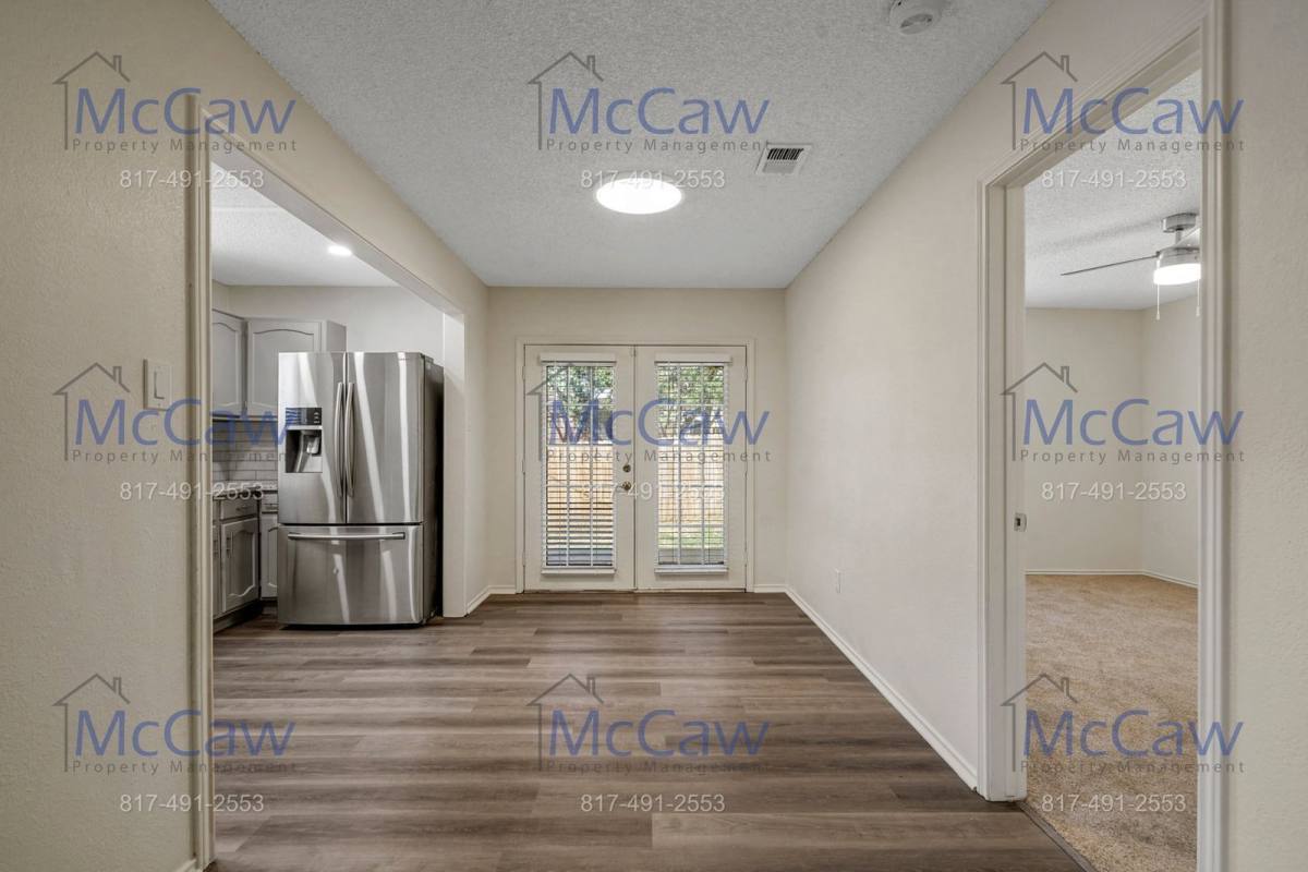 Apartment for rent at 2813 Newkirk Court, Euless, TX 76039