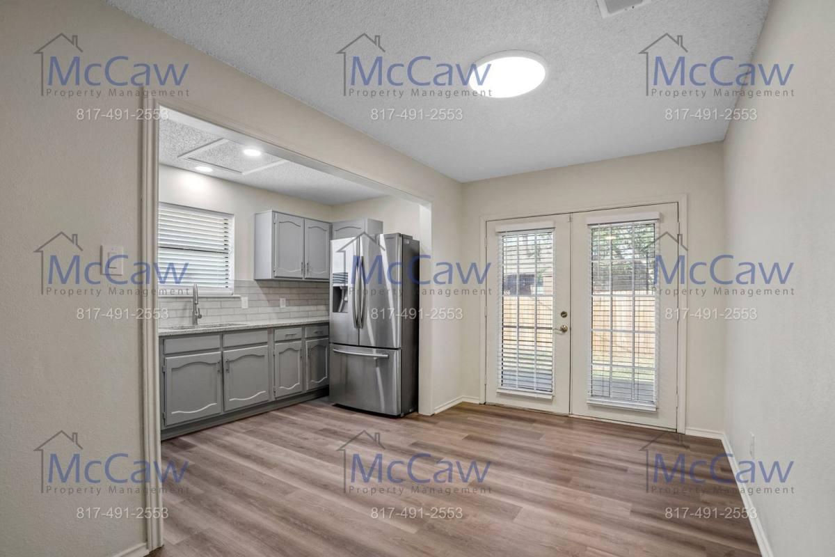 Apartment for rent at 2813 Newkirk Court, Euless, TX 76039