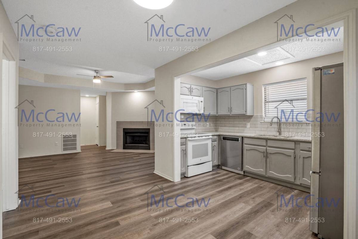 Apartment for rent at 2813 Newkirk Court, Euless, TX 76039