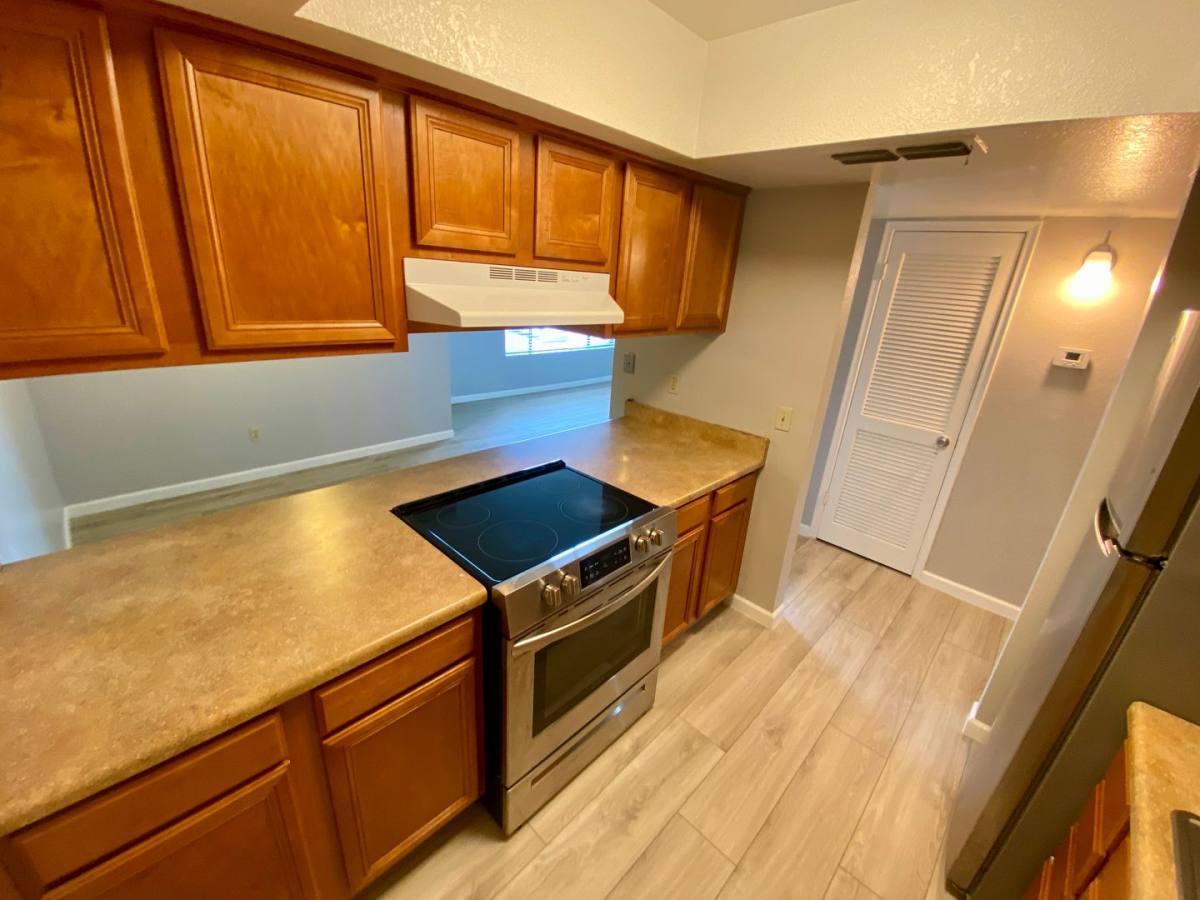 Condo for rent at 1402 E Guadalupe Rd, Tempe, AZ 85283